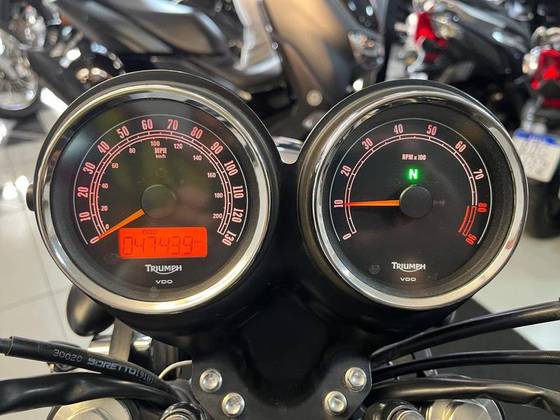 TRIUMPH BONNEVILLE T 100 865 TRIUMPH BONNEVILLE T 100 865
